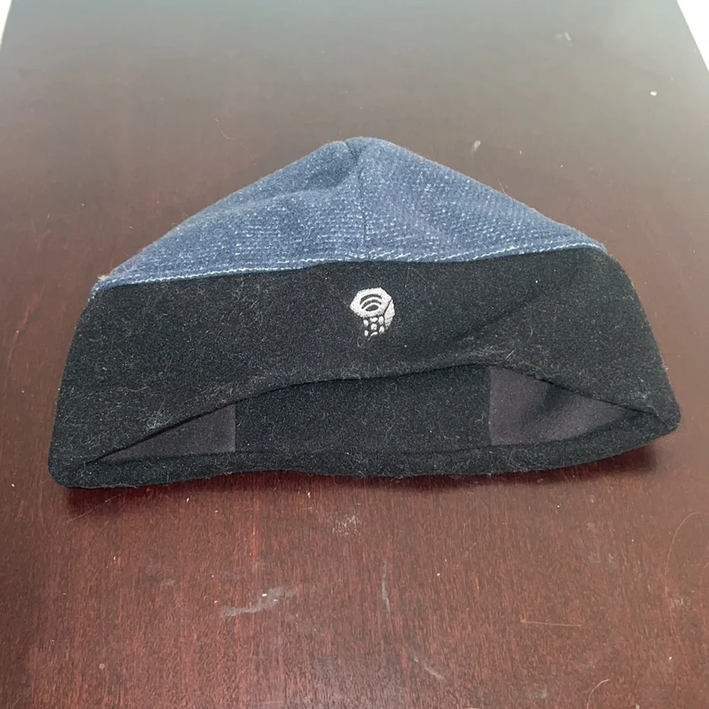 Mountain Hardwear Dome Perignon Fleece Beanie, size Small